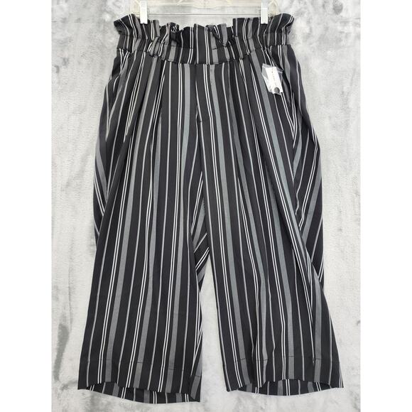 New Lane Bryant Striped Wide Leg Ankle Pants Size 12P Black White Ruffle Waist - Picture 1 of 11